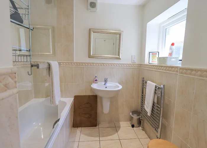 Holiday home Rowan *